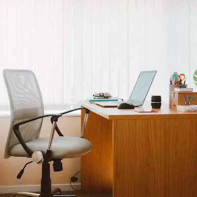 Cadeiras de escritório: como escolher e benefícios para a postura