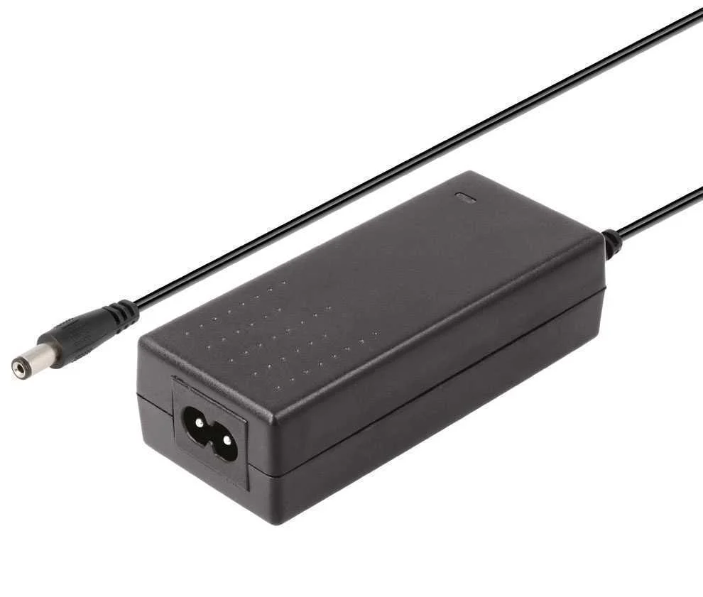 Alimentador Electr&oacute;nico Universal 29vcc/1,0a