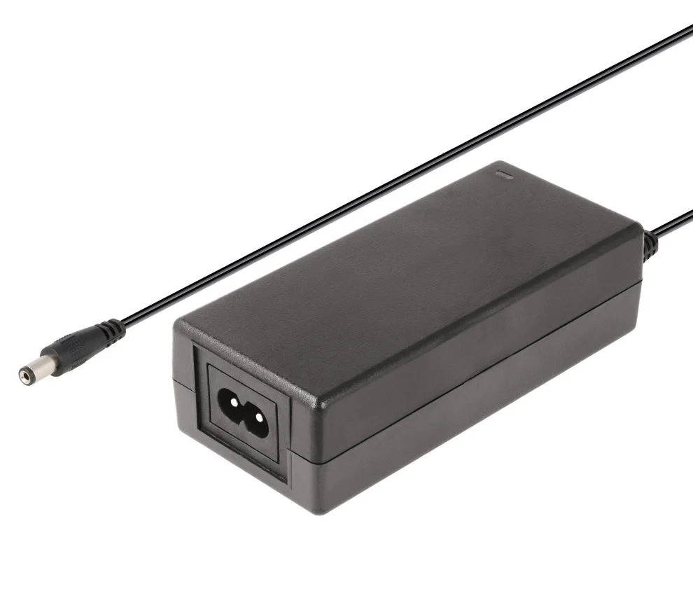 Alimentador Eletr&ocirc;nico Universal 18vcc / 3.0 A