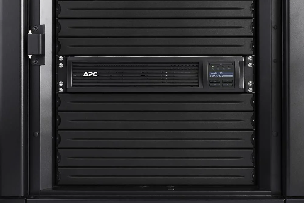 Ups Apc Smart-Ups 2200va Lcd Rm 2u With Smartconn.