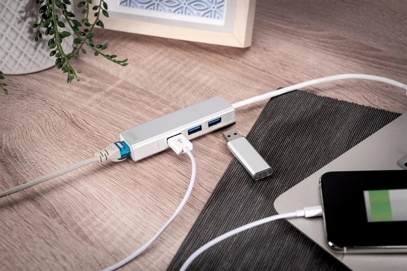 Digitus Hub 3xusb 3.0 + Gigabit Adapter (10/100/1.