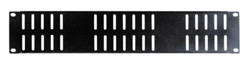 Painel frontal de 2 U com orif&iacute;cios de ventila&ccedil;&atilde;o.