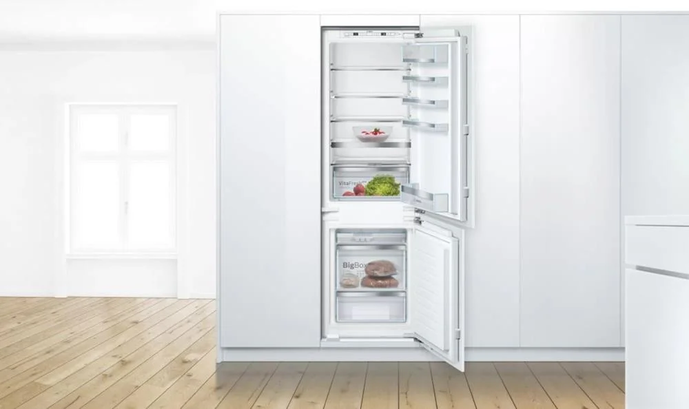 Bosch Serie 6 Kis86afe0 Fridge-Freezer Built-In 266 L e