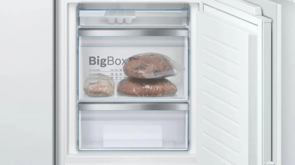 Bosch Serie 6 Kis86afe0 Fridge-Freezer Built-In 266 L e
