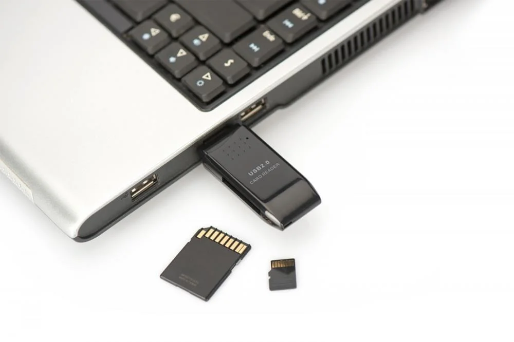 Digitus Card Reader 56-In-1 Usb2.0, Schwarz