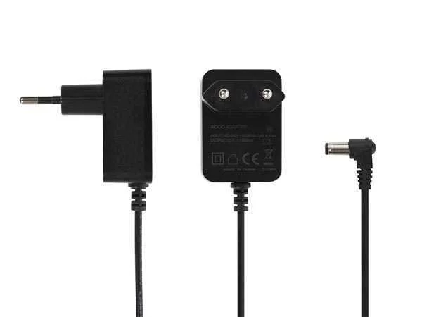 Fonte de Alimenta&ccedil;&atilde;o Univesal - 12&nbsp;vdc - 0,5&nbsp;a - 6&nbsp;w - Conector 2.1 X 5.5 Mm
