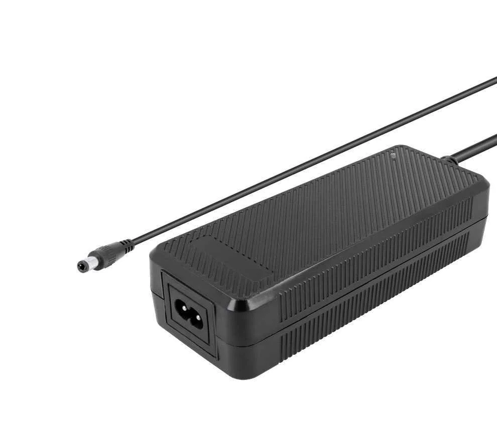 Carregador Para Baterias De &Iacute;on-l&iacute;tio 42v / 2a