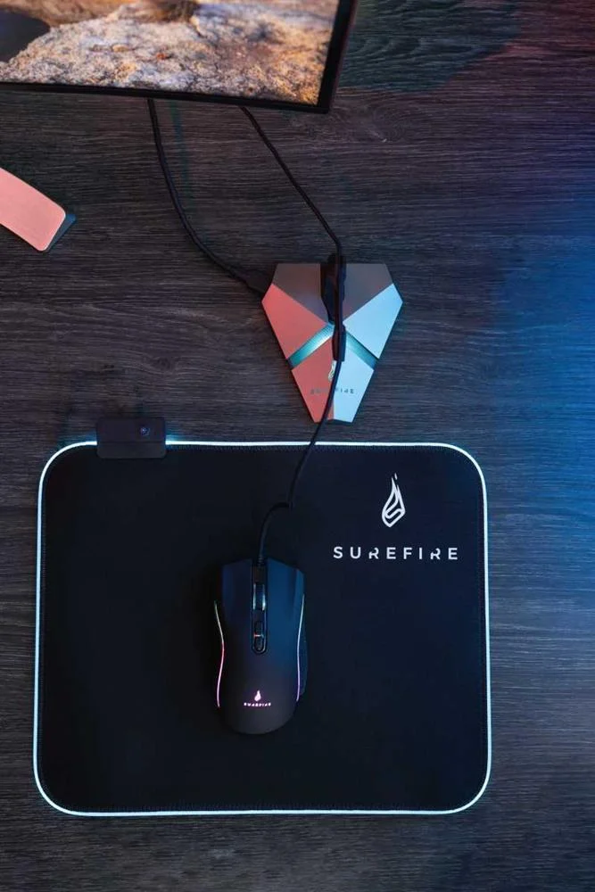 Surefire Tapete Gaming Silent Flight 320 RGB Leds