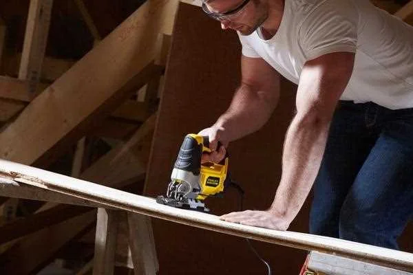 Serra Tico-Tico Stanley Fatmax 710 W