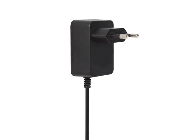 Fonte de Alimenta&ccedil;&atilde;o Universal - 9&nbsp;vdc - 1&nbsp;a - 9&nbsp;.