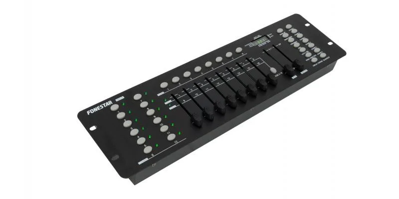 Controladora Dmx 512 de 192 Canais. Controlo Independente de 12 Lumin&aacute;rias com At&eacute; 16 Canais.