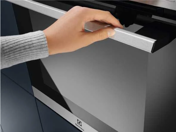 Built-In Oven Series 600 Eof3h50bx Surroundcook W/ Aqua Clean 65l (Inox) - Electrolux