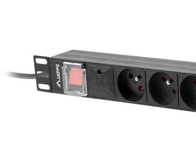 Lanberg -08e-0200-Bk Pdu 8 Enchufe (S) Ca 1u Negro