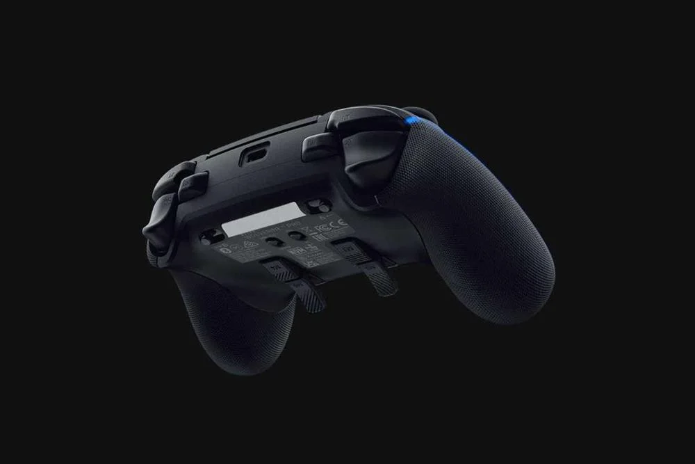 Comando Wolverine V2 Pro p/ PS5/PC Preto - RAZER
