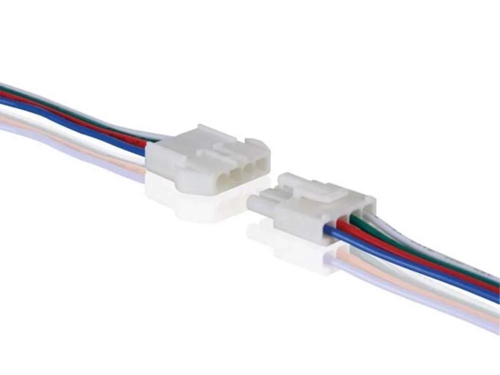 CONNECTOR WITH CABLE (MALE-FEMALE) FOR RGB LEDSTR.