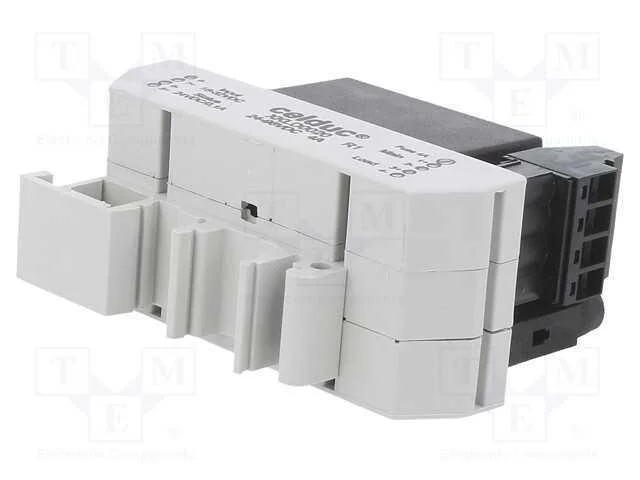 Rel&eacute;: semicondutores, Ucoma: 18&divide;32VDC, 4A, 24&divide;96V.