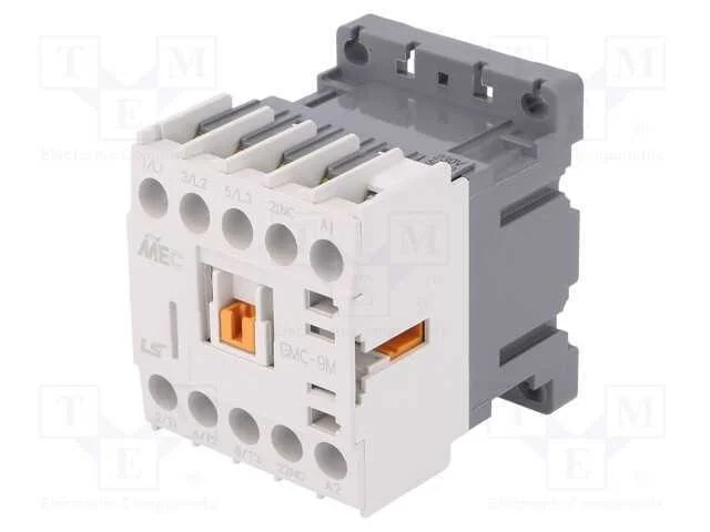 Contator: 3 polos, NO x3, Contatos auxiliares: NC.