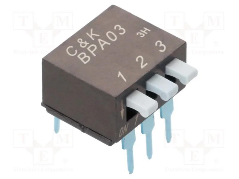 Interruptor: DIP-SWITCH, Quantidade de sec&ccedil;&otilde;es: 3.