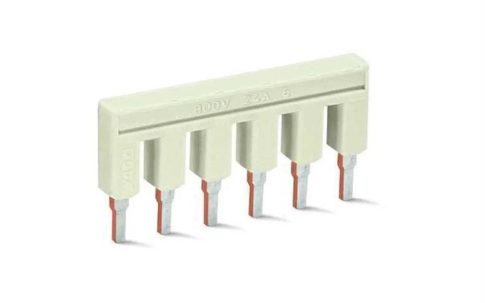 Jumper. 6 Vias. Isolado. Cinzento Claro