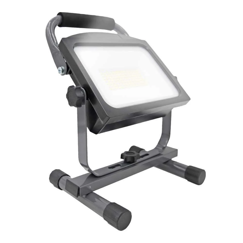 Foco/Projetor LED Recarreg&aacute;vel 50w 5.000lm 12.000.