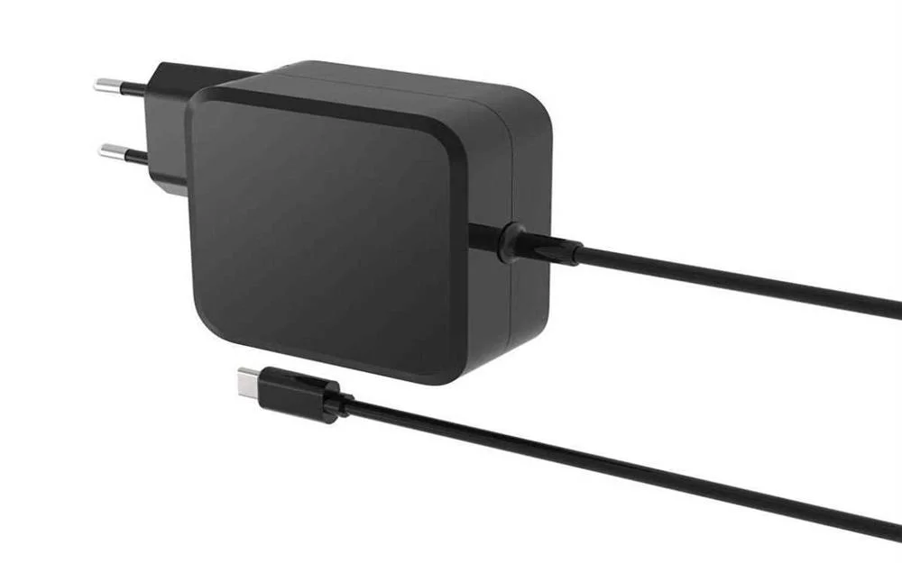 Carregador R&aacute;pido Usb com Tecnologia Gan Fast - 1.