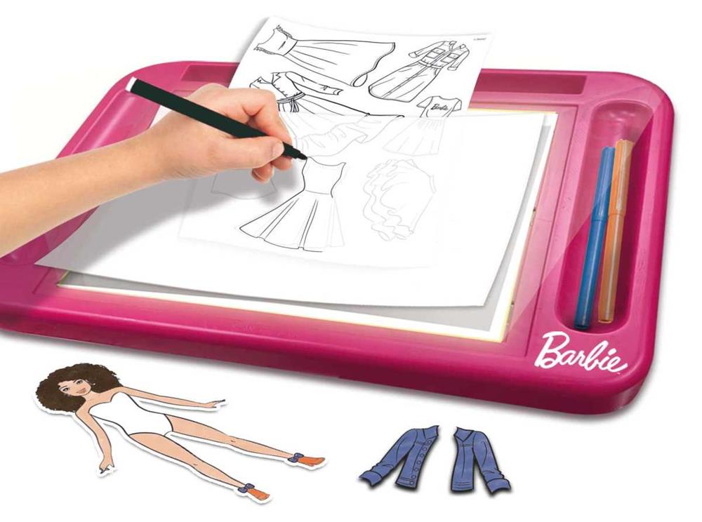 Estudio de Moda Barbie Fashion Workshop Boneca Candeeiro de Mesa 